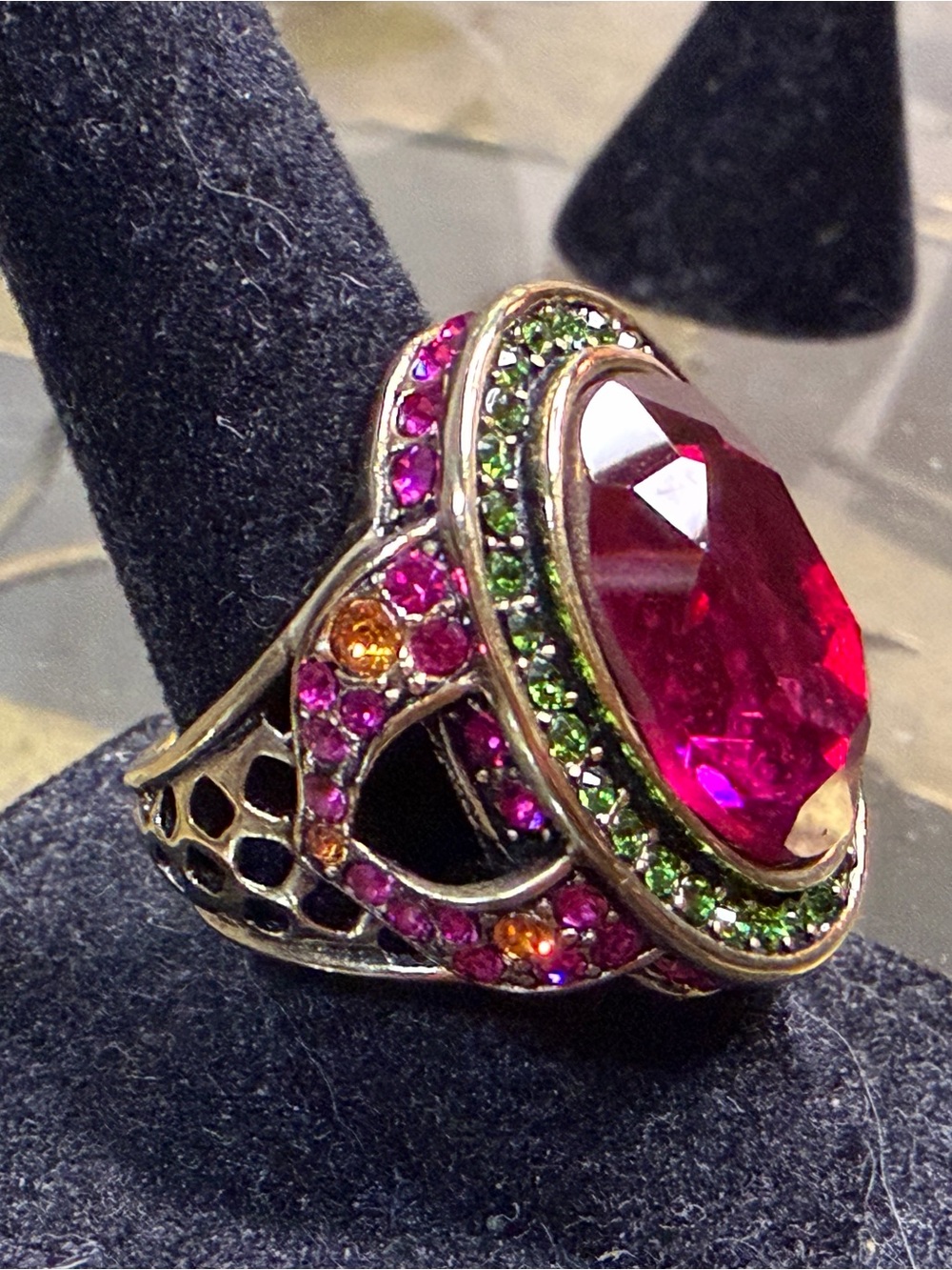 Heidi Daus “Raspberry Royale” Crystal Statement Cocktail Ring *Size 6
